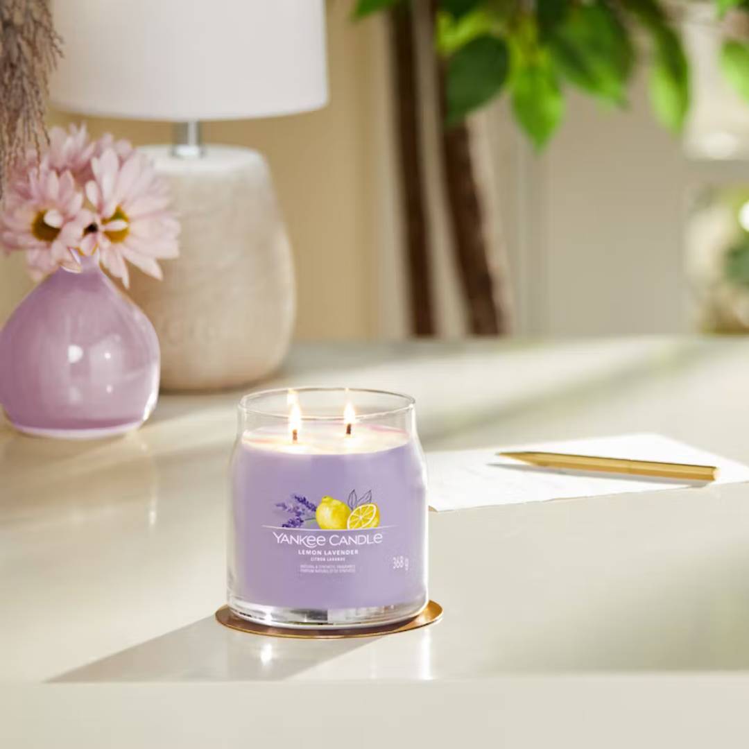 YANKEE CANDLE | Collezione Signature - LEMON LAVANDER