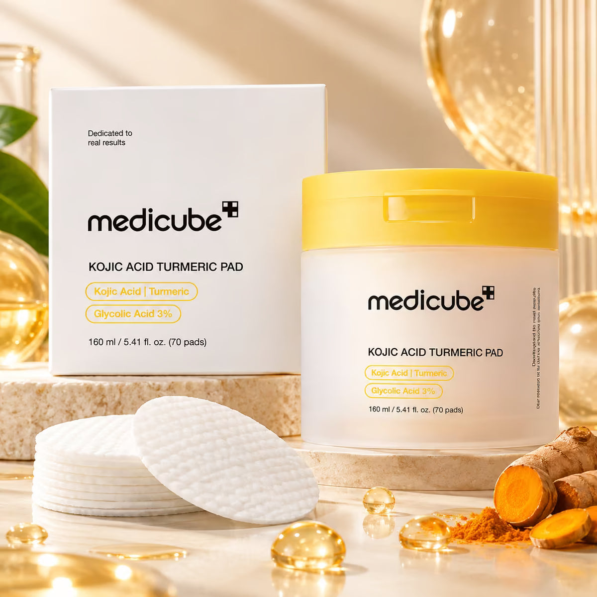 MEDICUBE KOJIC ACID TURMERIC PAD - Dischetti Esfolianti Illuminanti 160ml