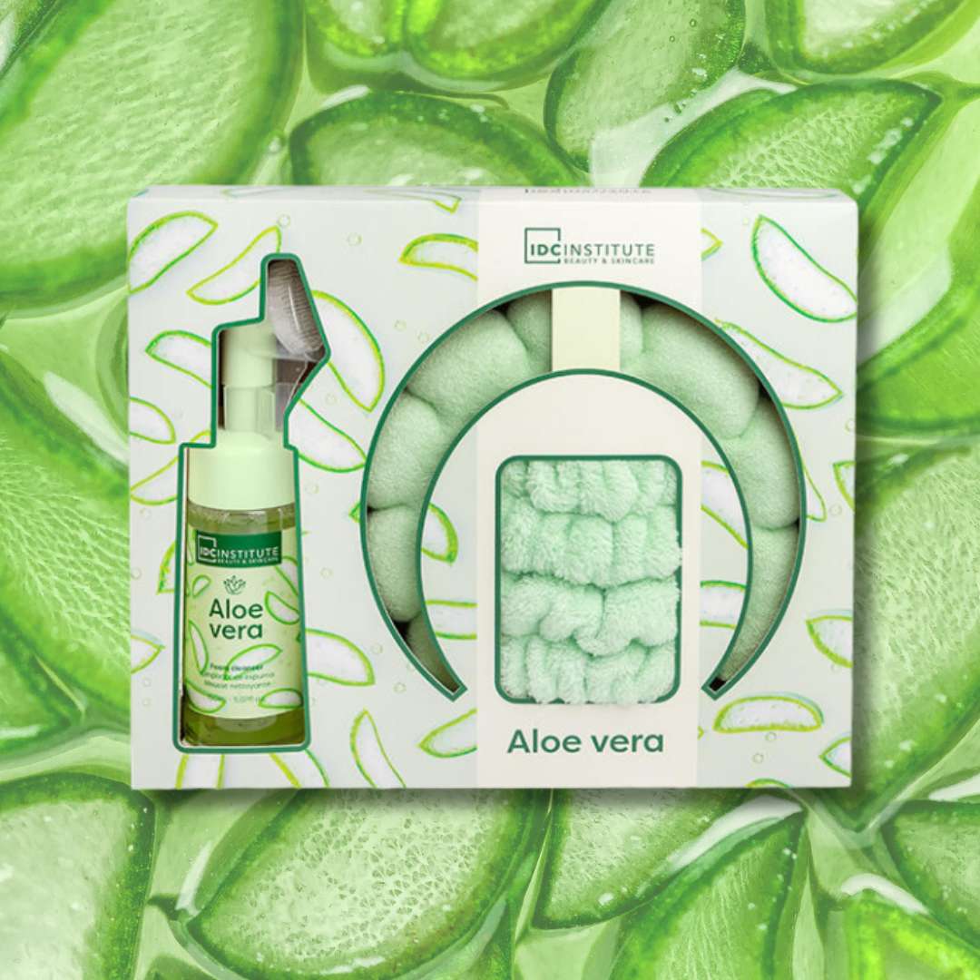 ALOE VERA PLUSH SKINCARE BOX - Kit Viso Detersione | Detergente viso mousse con spazzola , Fascia per capelli, Braccialetti assorbi-acqua