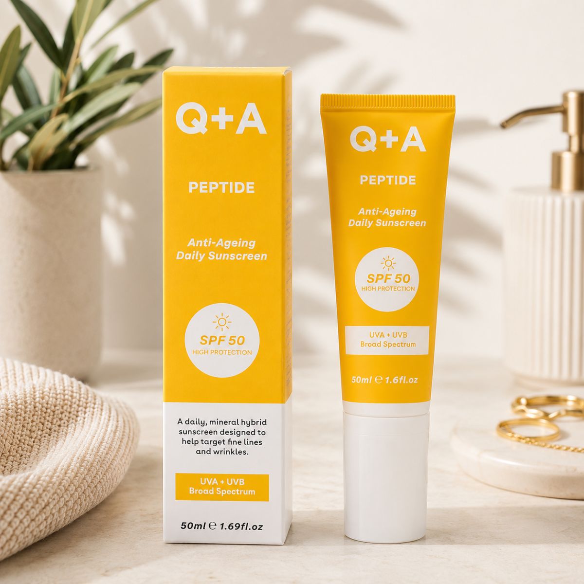 Q+A PEPTIDE ANTI - AGEING DAILY SUNSCREEN SPF 50 – Crema Solare Viso Anti - Età Quotidiana 50ml - Liquidò