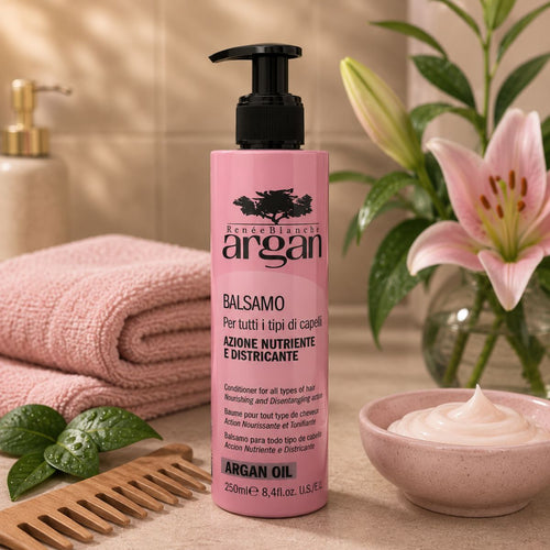 RENEE' BLANCHE BALSAMO AZIONE NUTRIENTE E DISTRICANTE - Per Tutti i Tipi Di Capelli 250ml - Liquidò