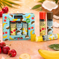 SKIN FOOD LIP BALM TRIO - Set di Balsami Labbra Stick Idratanti Cocco, Banana e Ciliegia - Liquidò