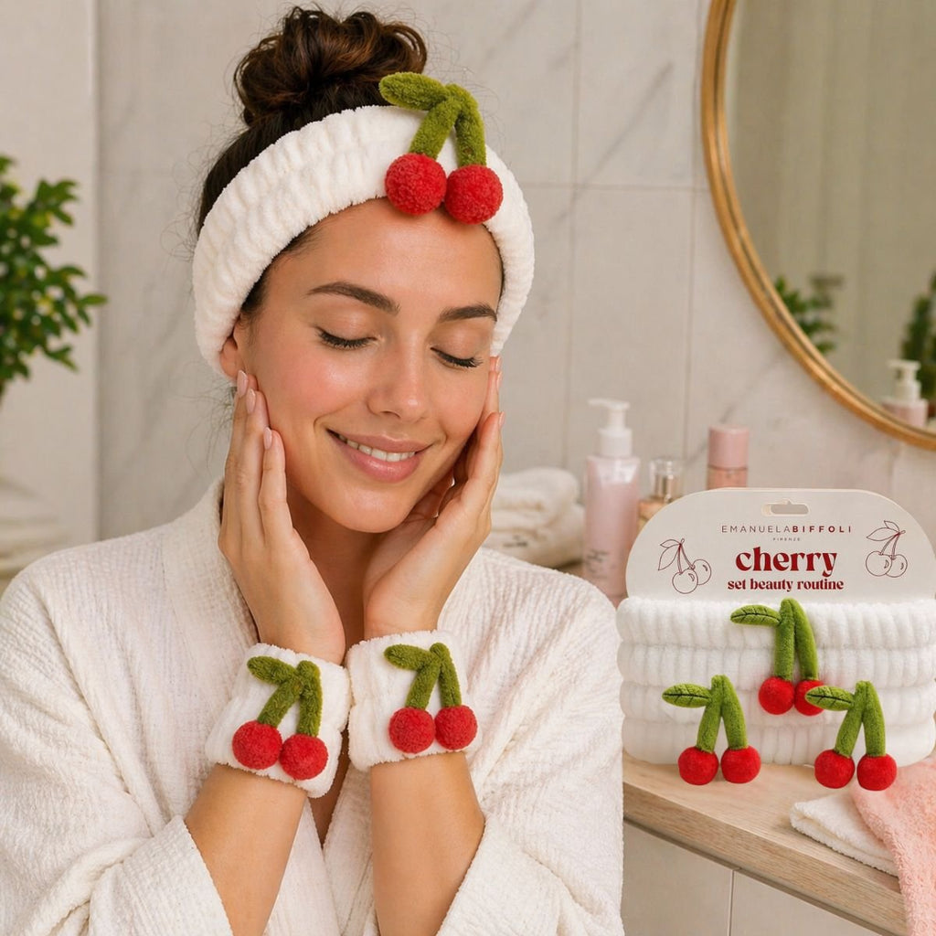 EMANUELA BIFFOLI SET BEAUTY ROUTINE CHERRY - Fascia Capelli + Polsini Skincare - Liquidò