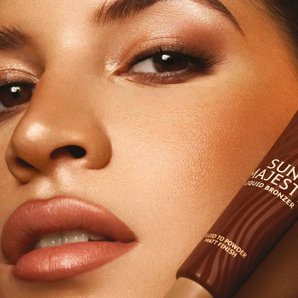 SUN MAJESTY LIQUID BRONZER - Abbronzatura Naturale, Finish Mat Vellutato