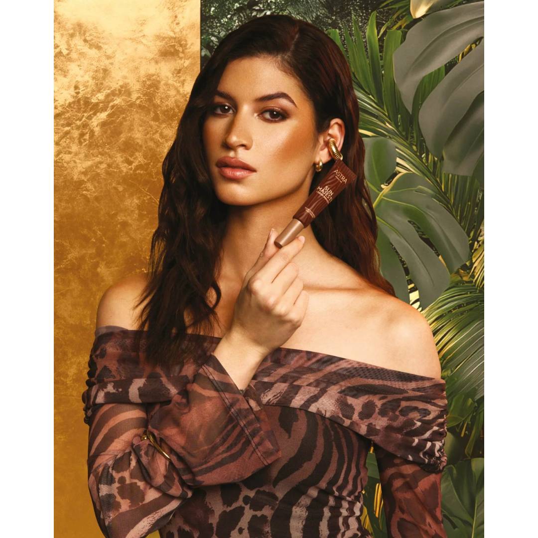 SUN MAJESTY LIQUID BRONZER - Abbronzatura Naturale, Finish Mat Vellutato